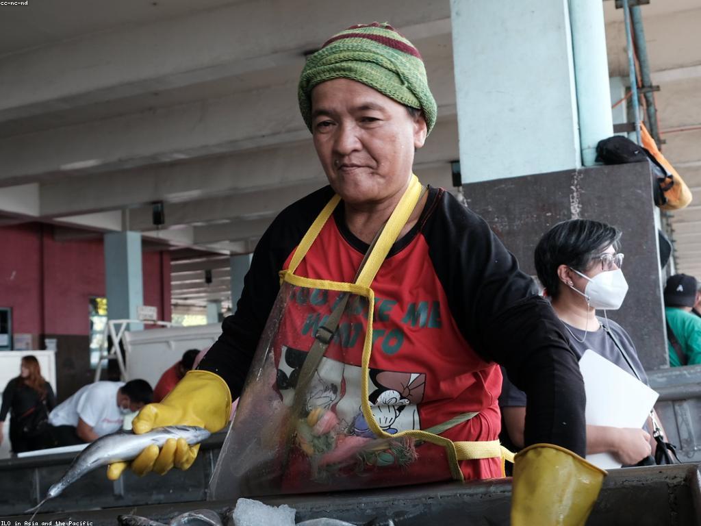 សកម្មភាពបាញ់ត្រីនៅកម្ពុជា