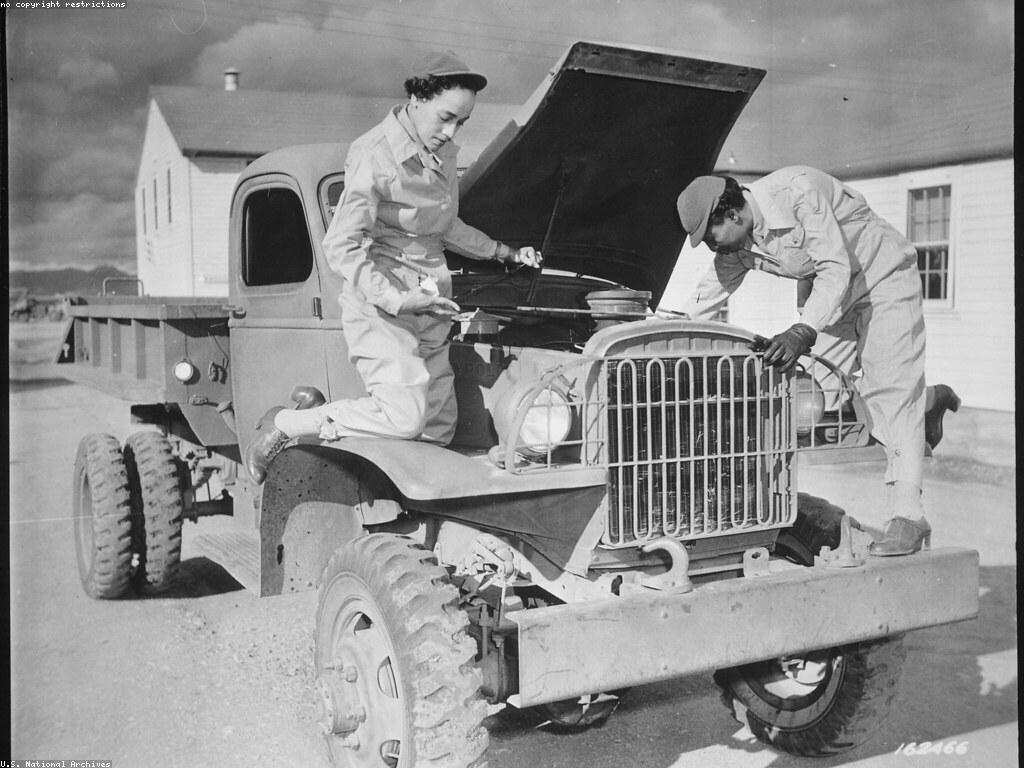 ក្បាលកាំបិត: ការប្រើប្រាស់ និងប្រព័ន្ធគ្រប់គ្រង